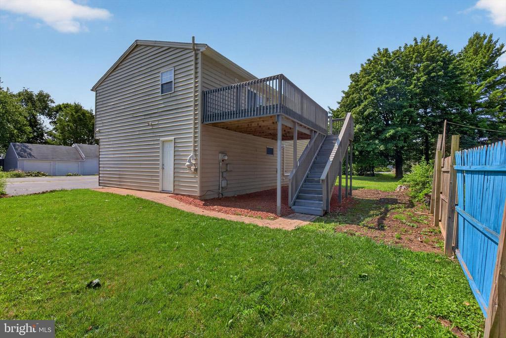 2 RASPBERRY DR