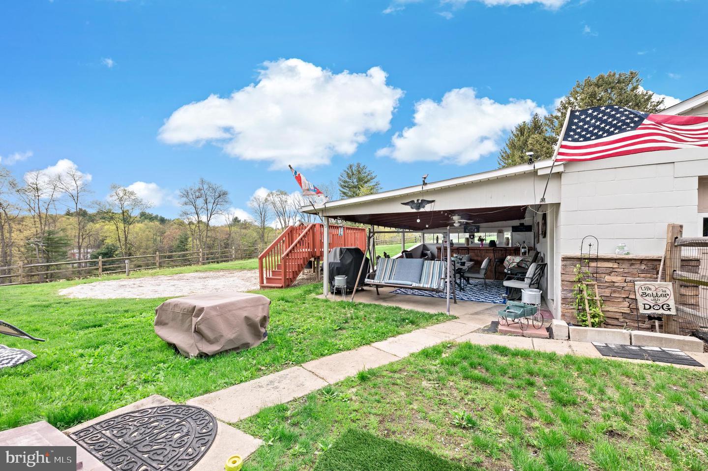 40 Hahns Dairy Rd