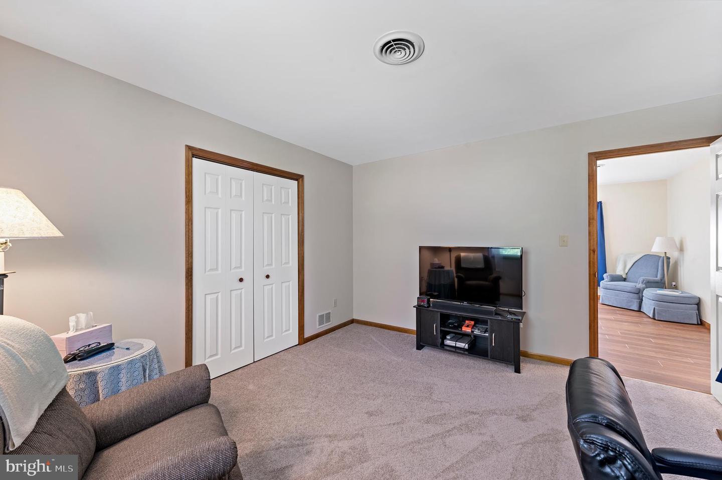 435 Maxine Dr