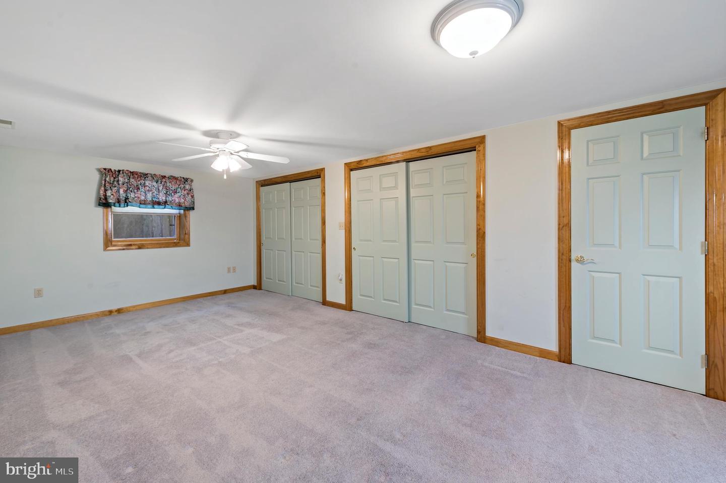 435 Maxine Dr