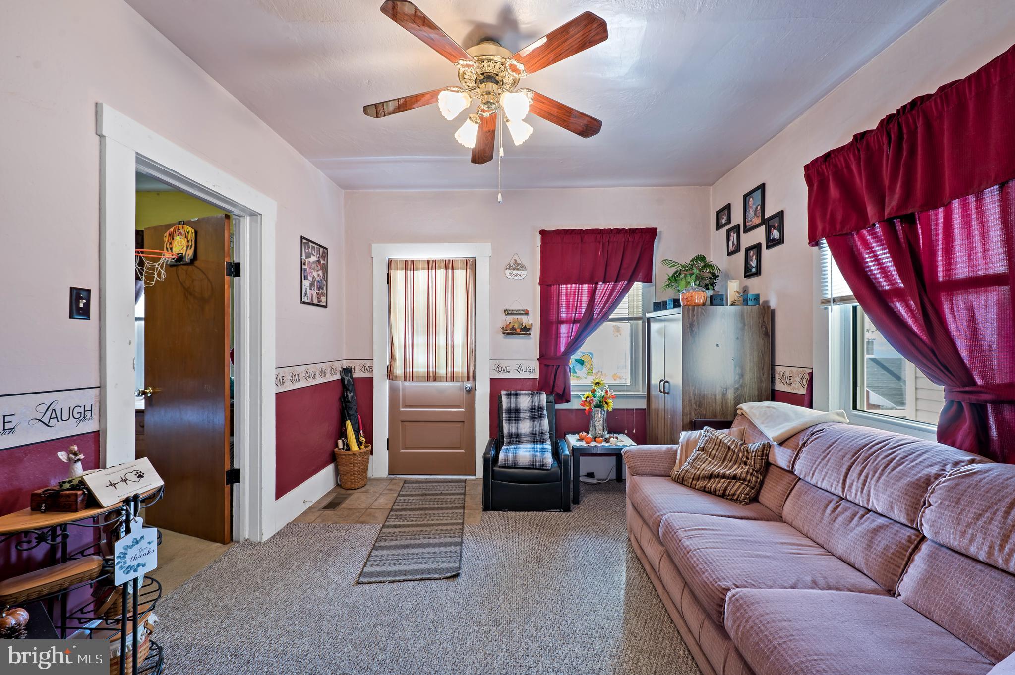 753 Edgemont Ave
