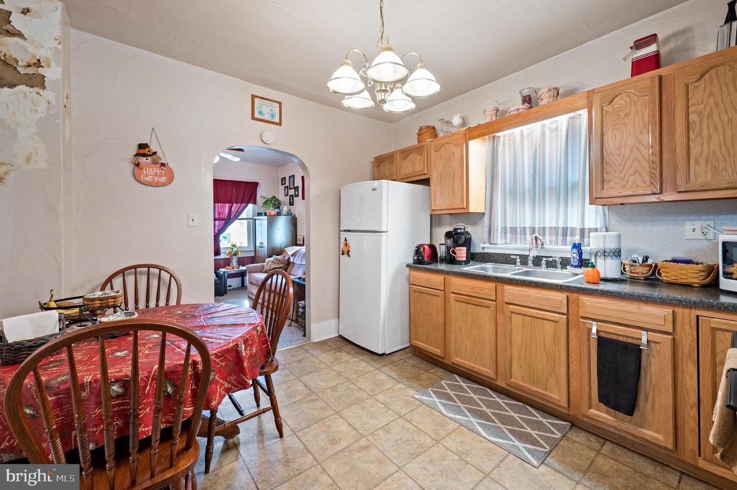 753 Edgemont Ave