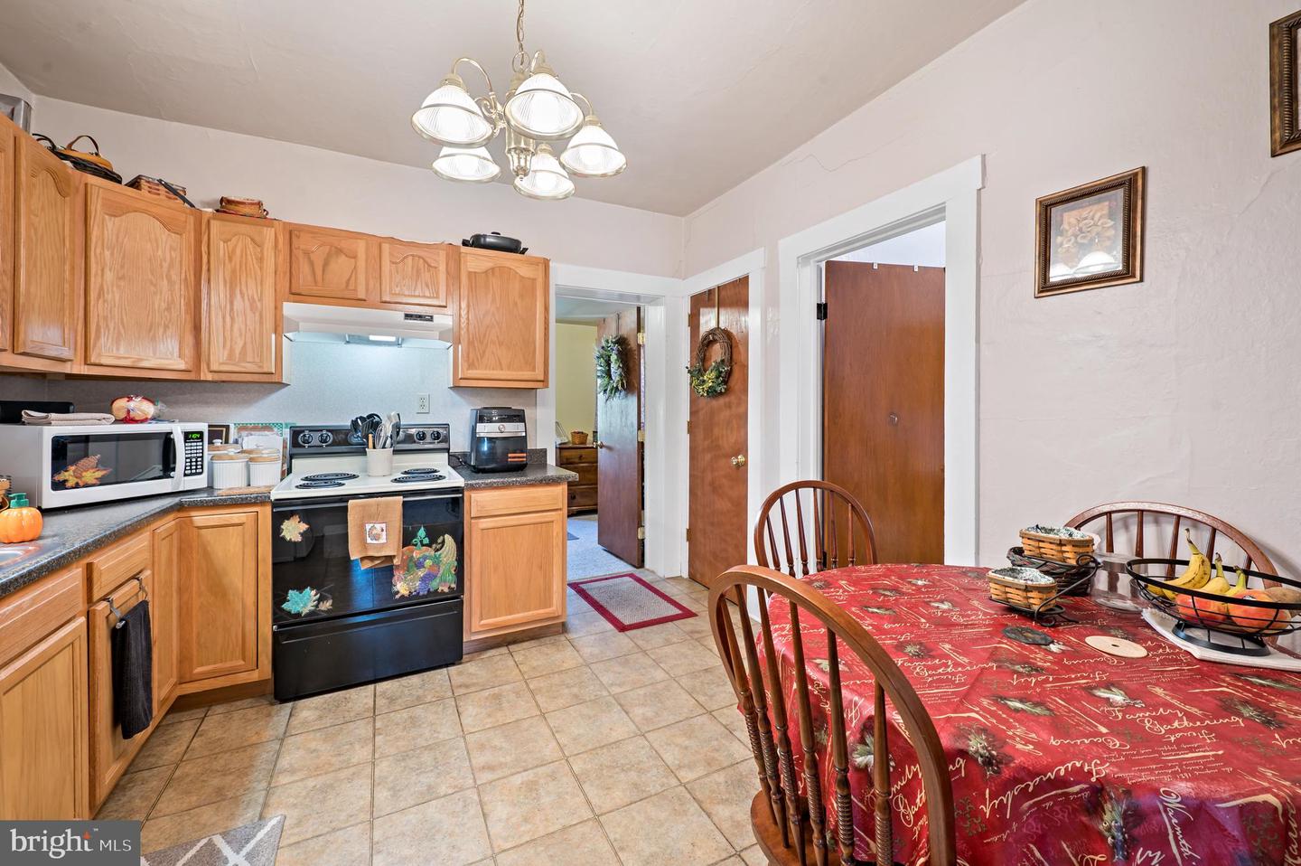 753 Edgemont Ave