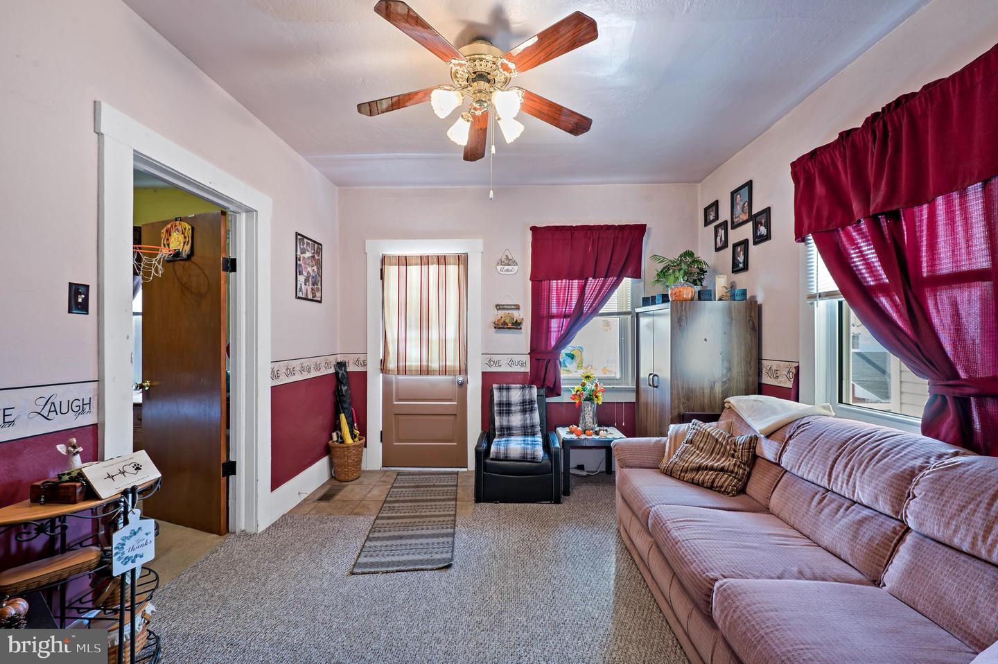 753 Edgemont Ave