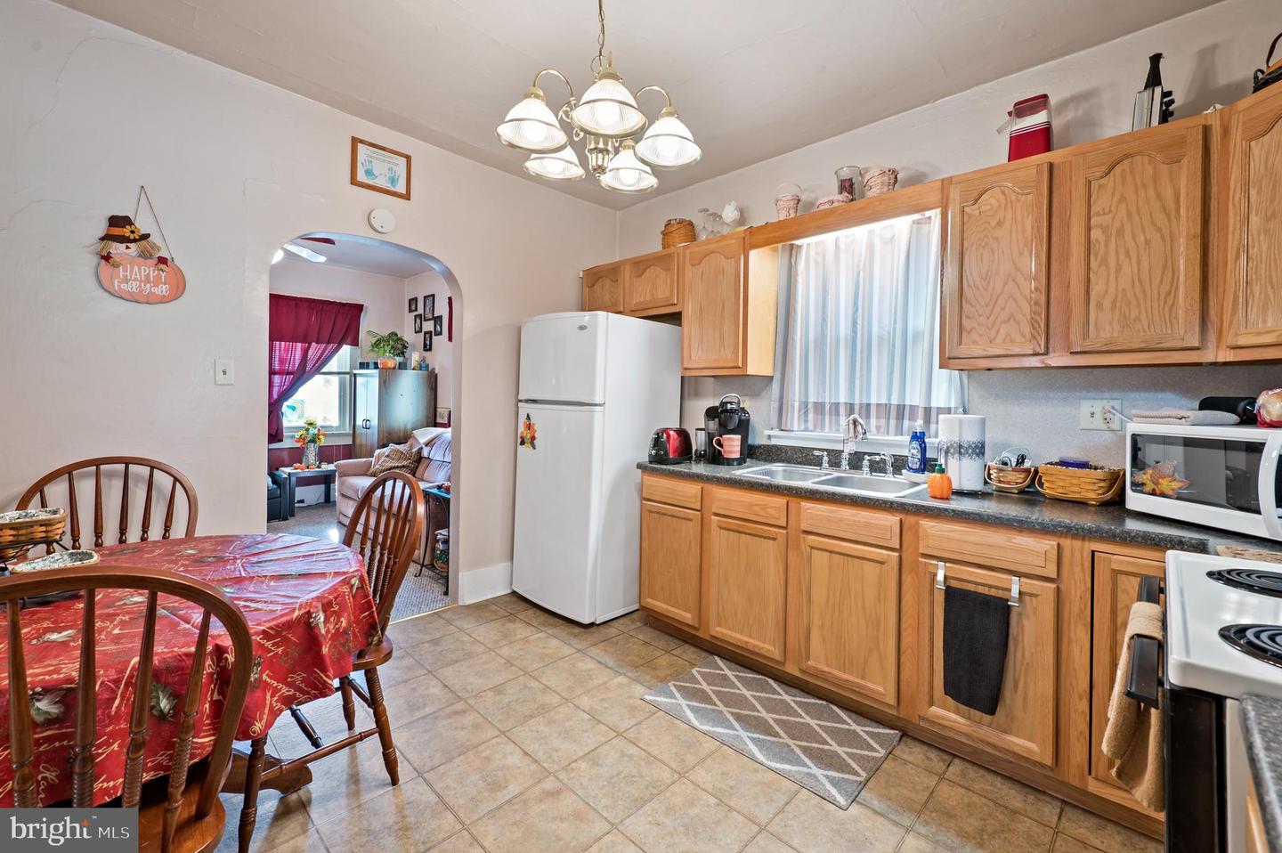 753 Edgemont Ave