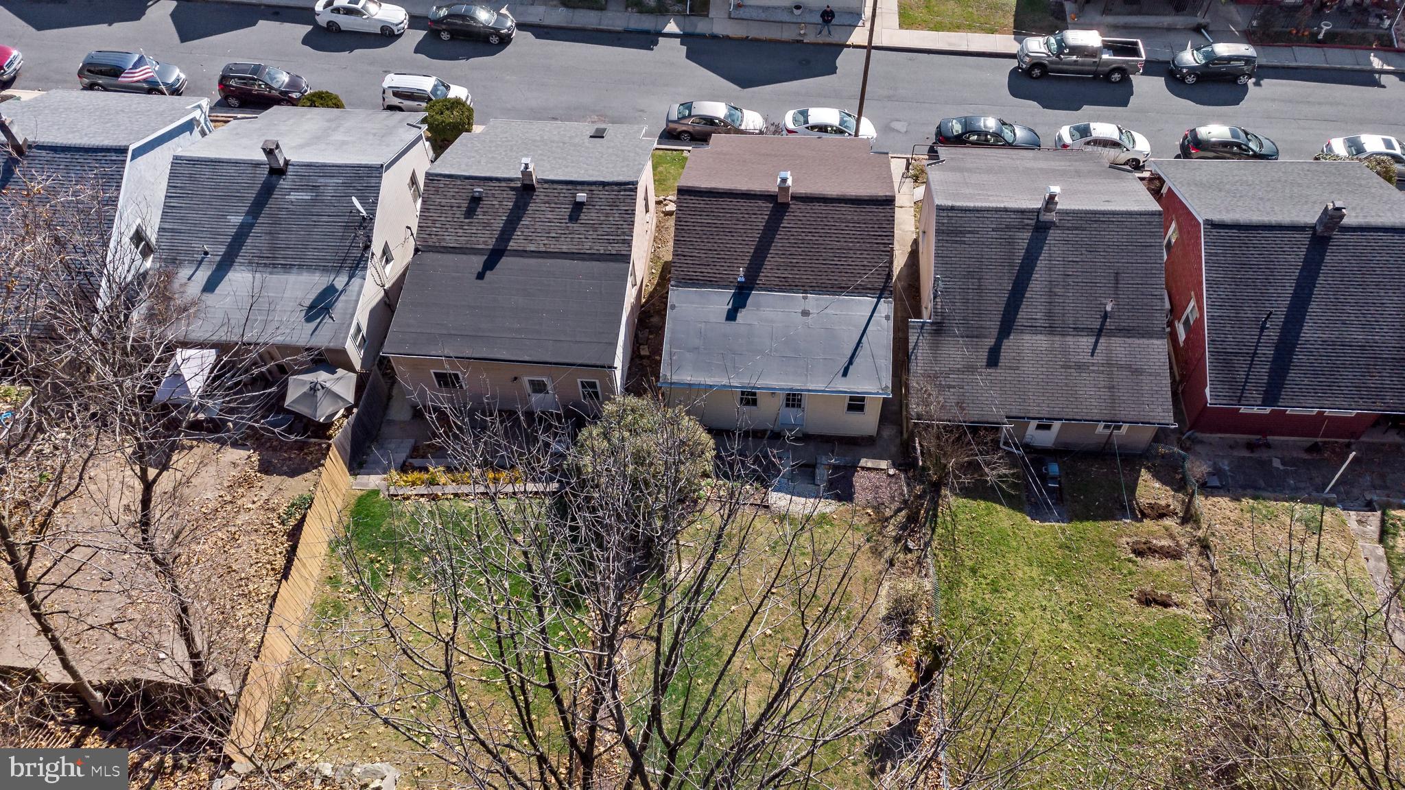 753 Edgemont Ave