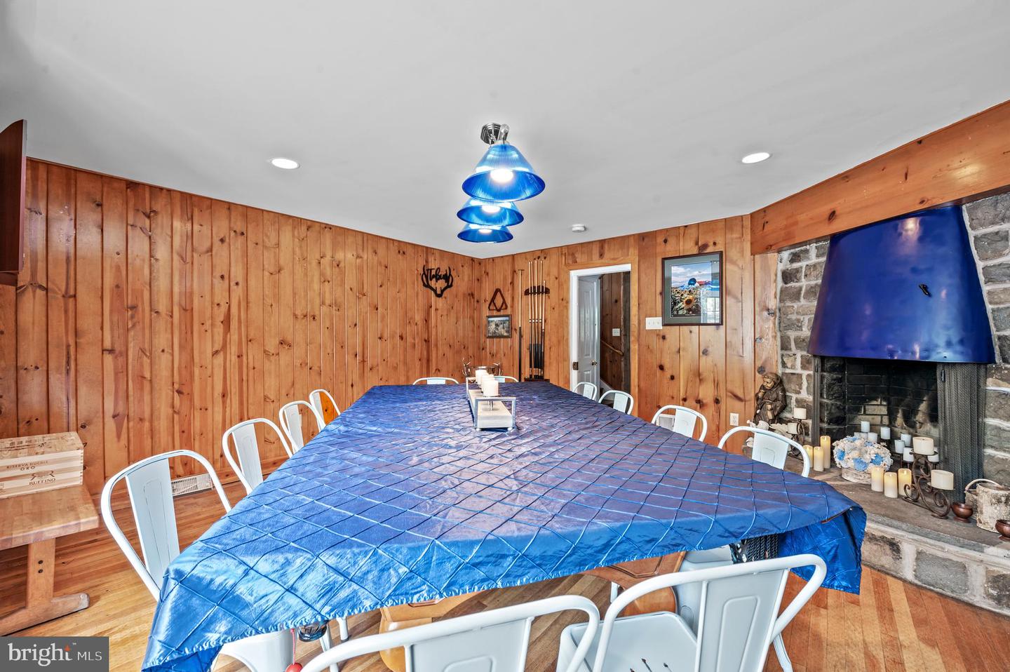 526 Moseywood Rd