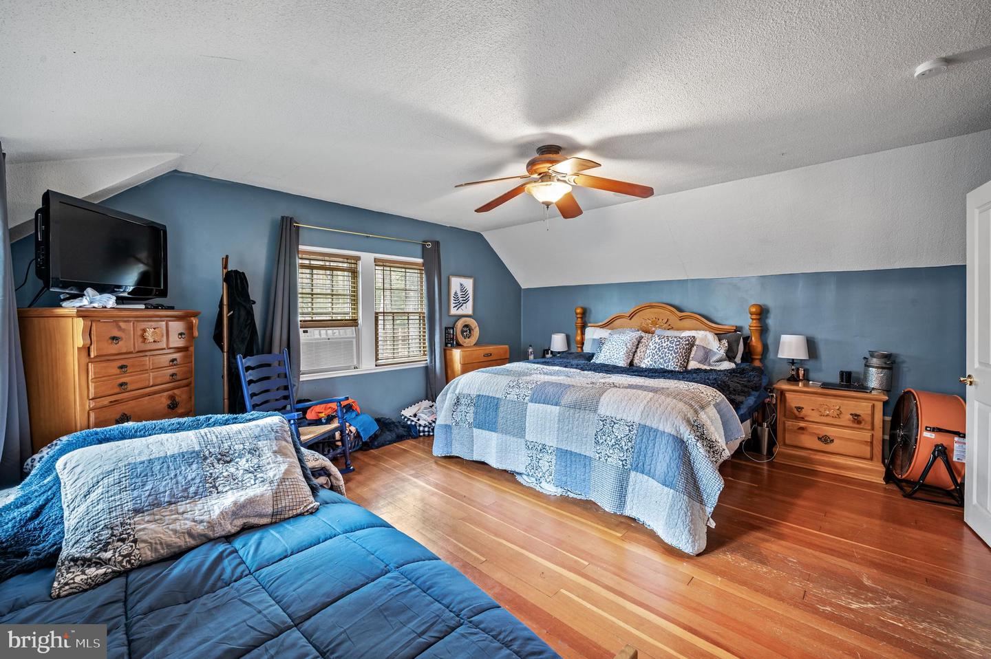 526 Moseywood Rd