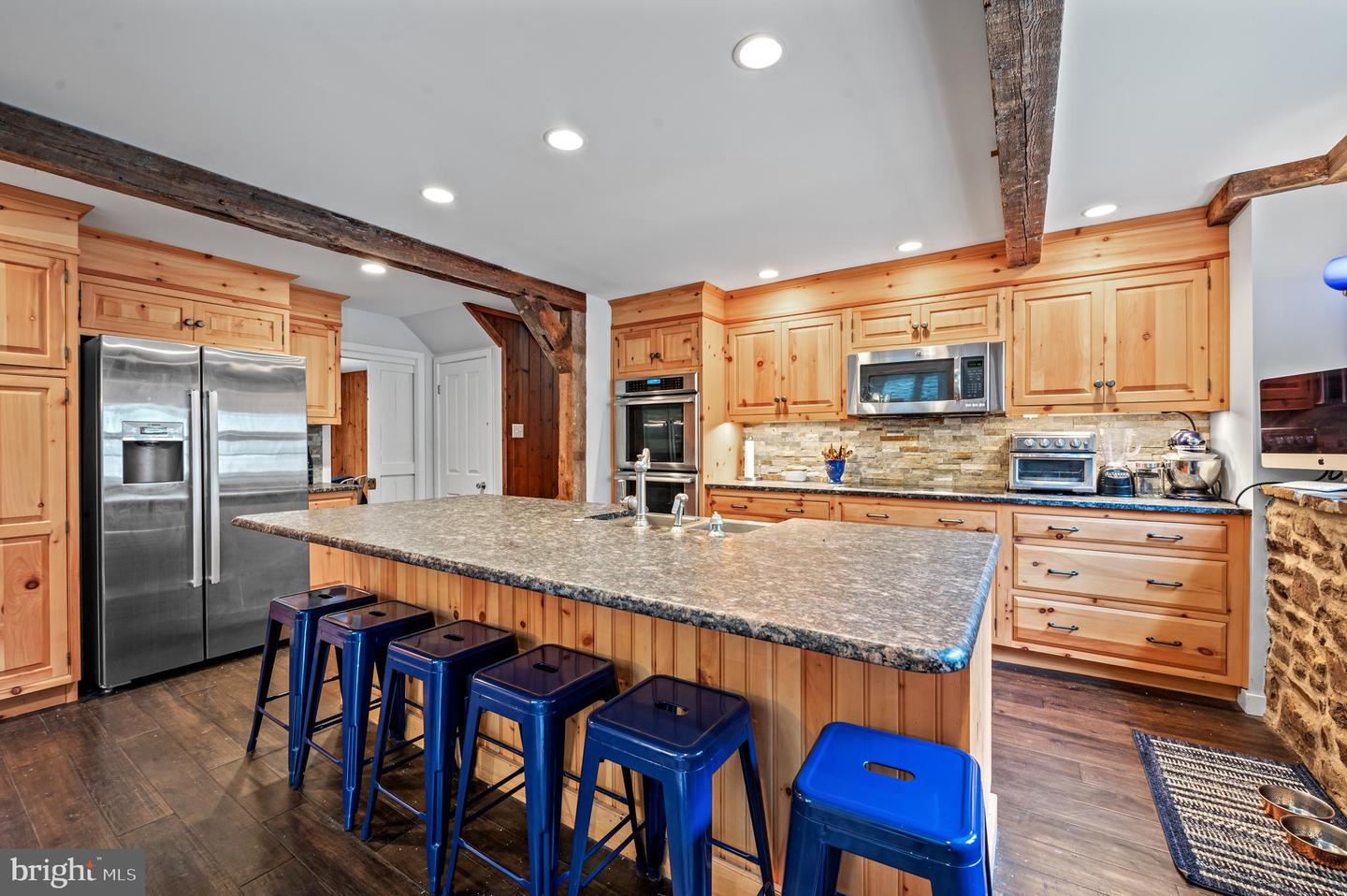 526 Moseywood Rd