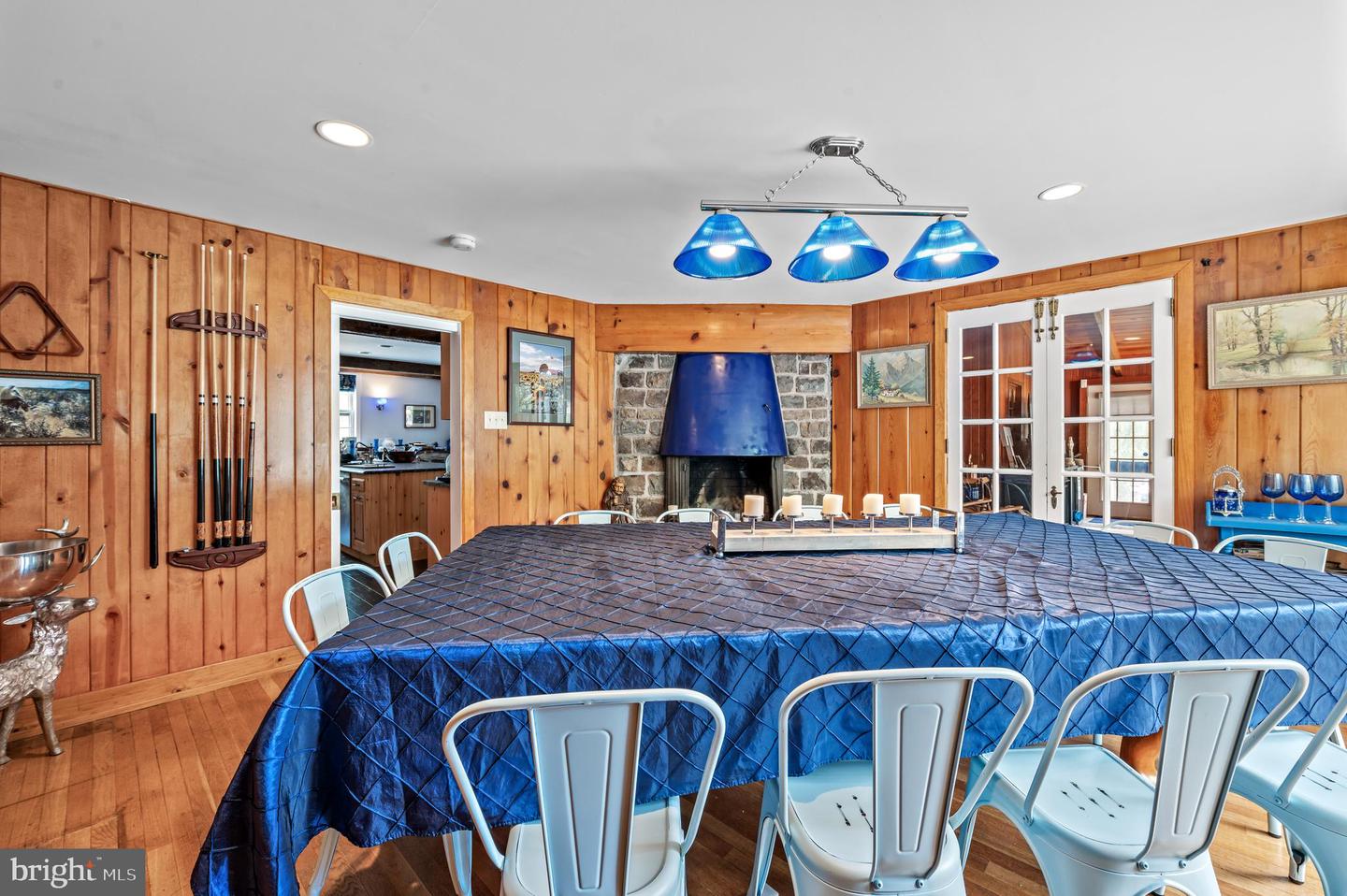 526 Moseywood Rd