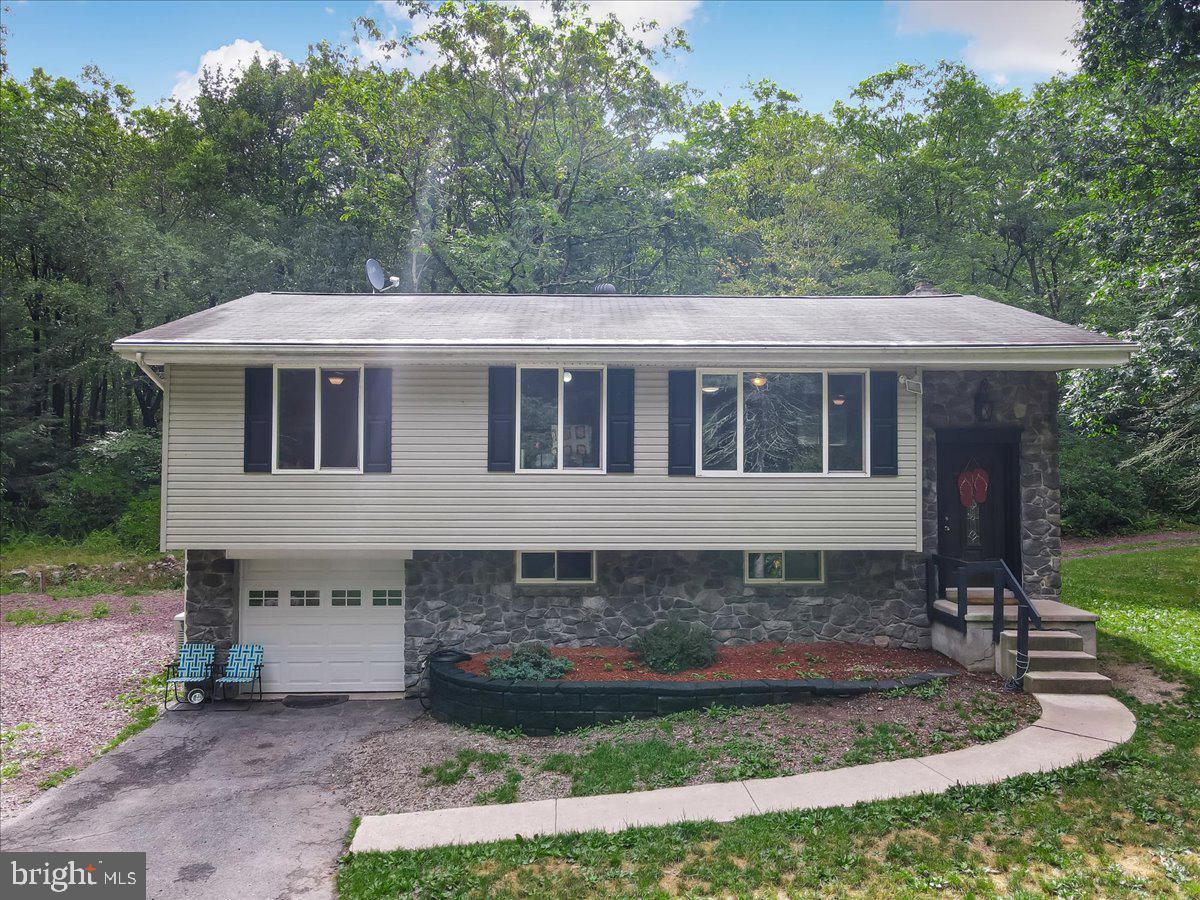 28 Andrew Dr