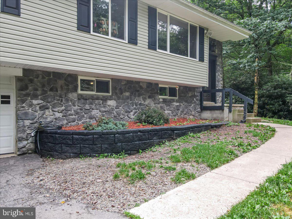 28 Andrew Dr