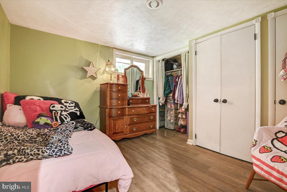 28 Andrew Dr
