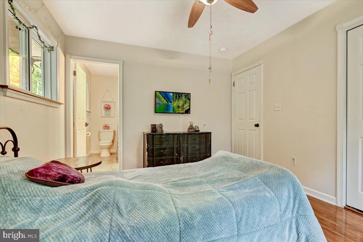 28 Andrew Dr