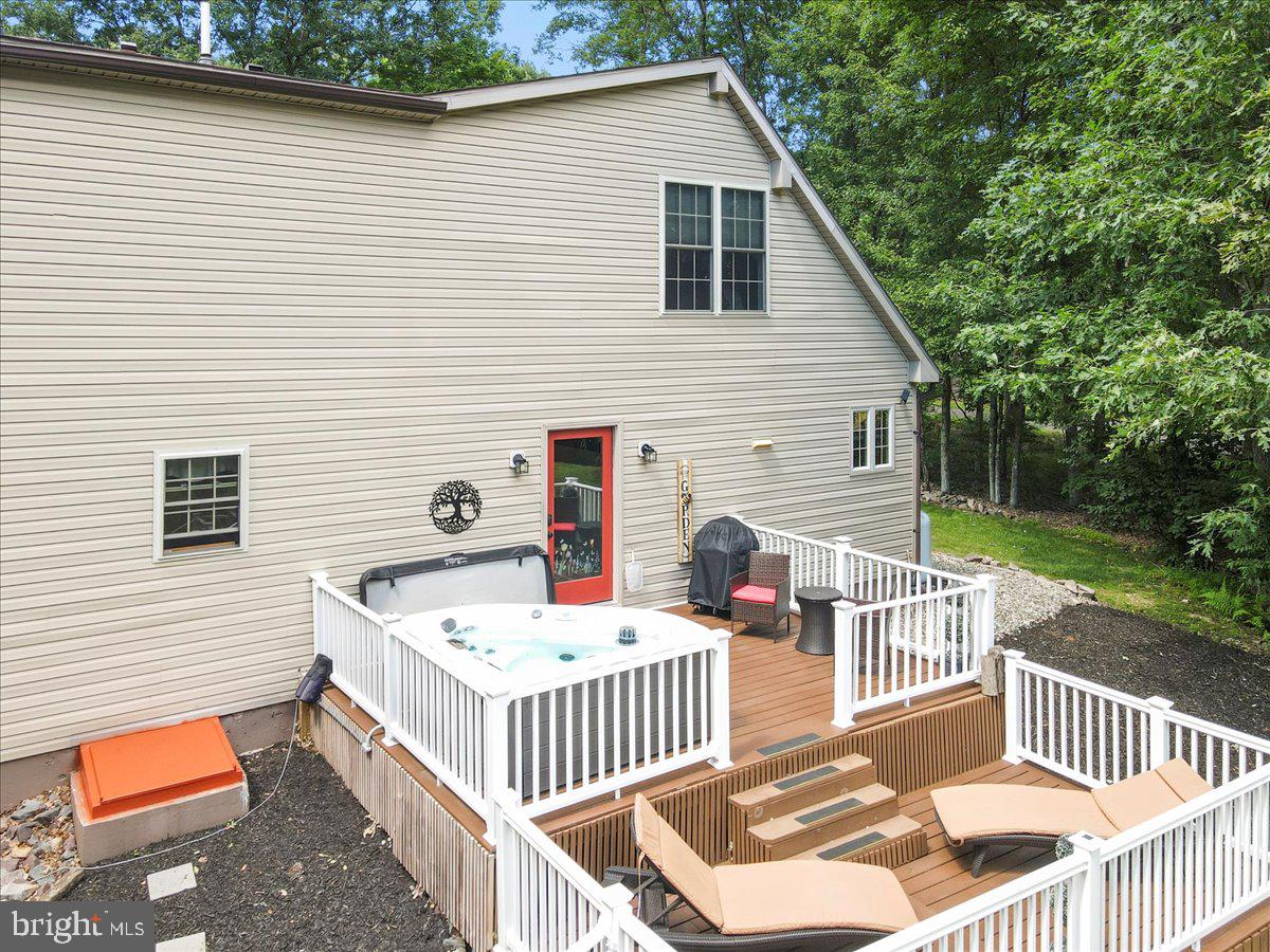 11 Pinoak Dr