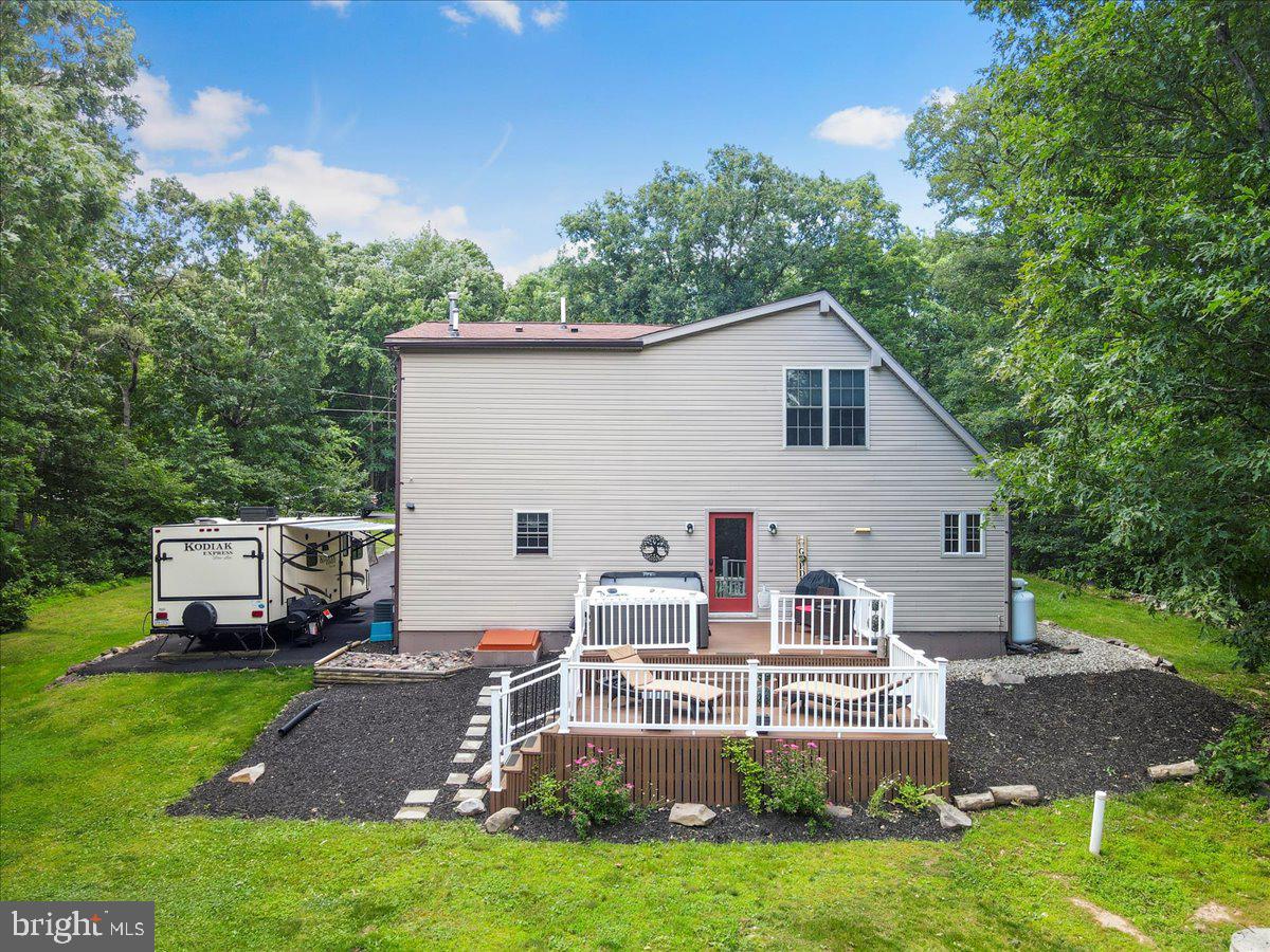11 Pinoak Dr