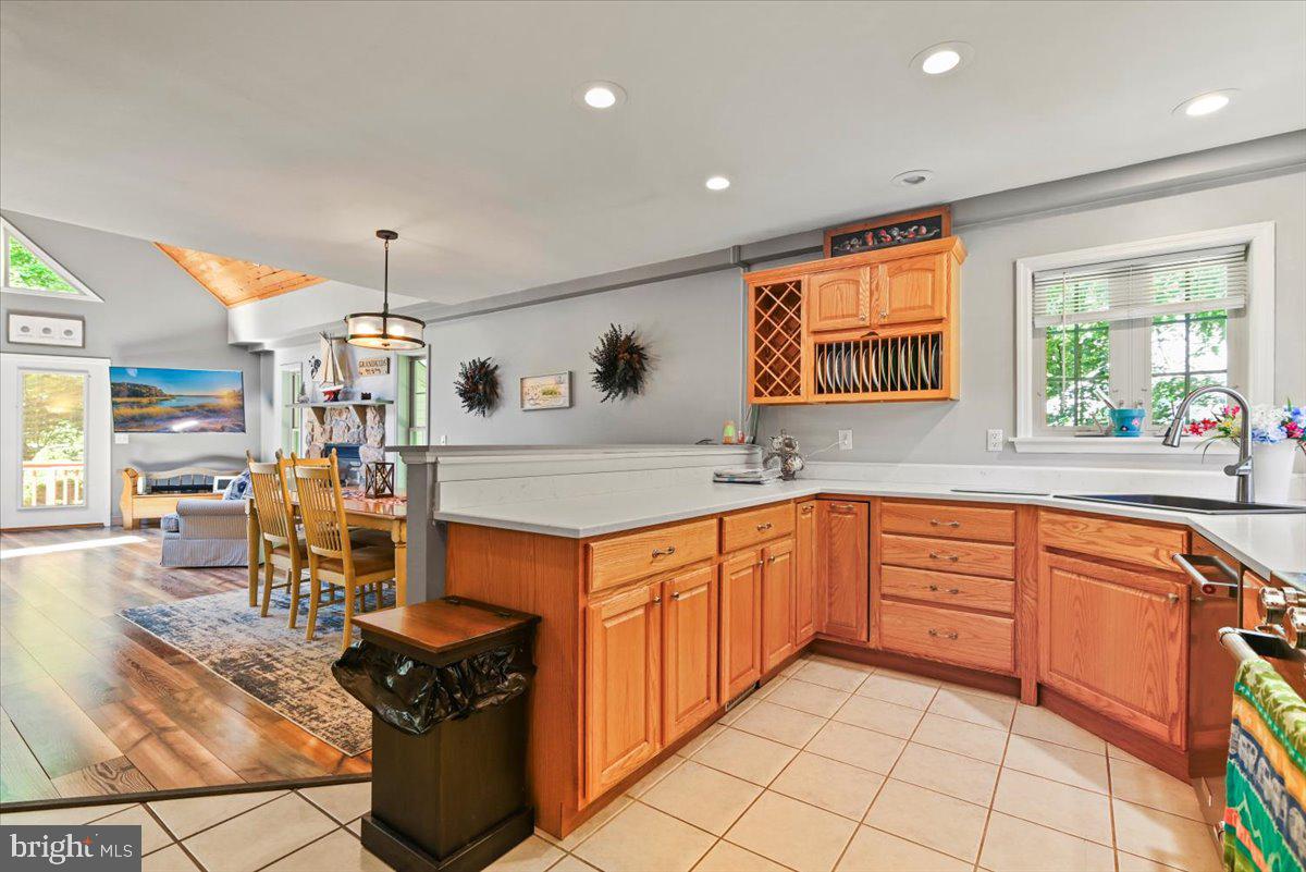 11 Pinoak Dr