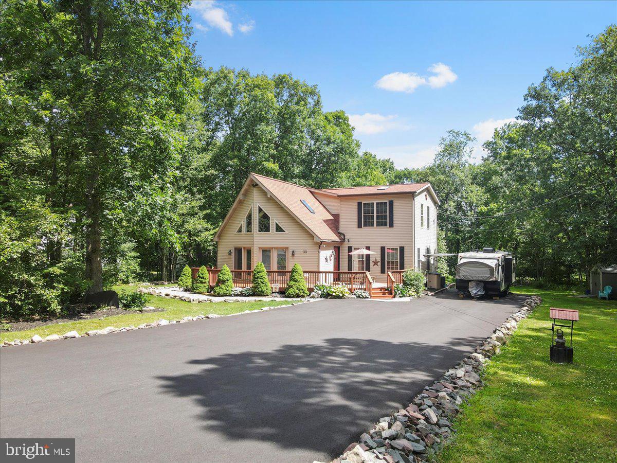 11 Pinoak Dr