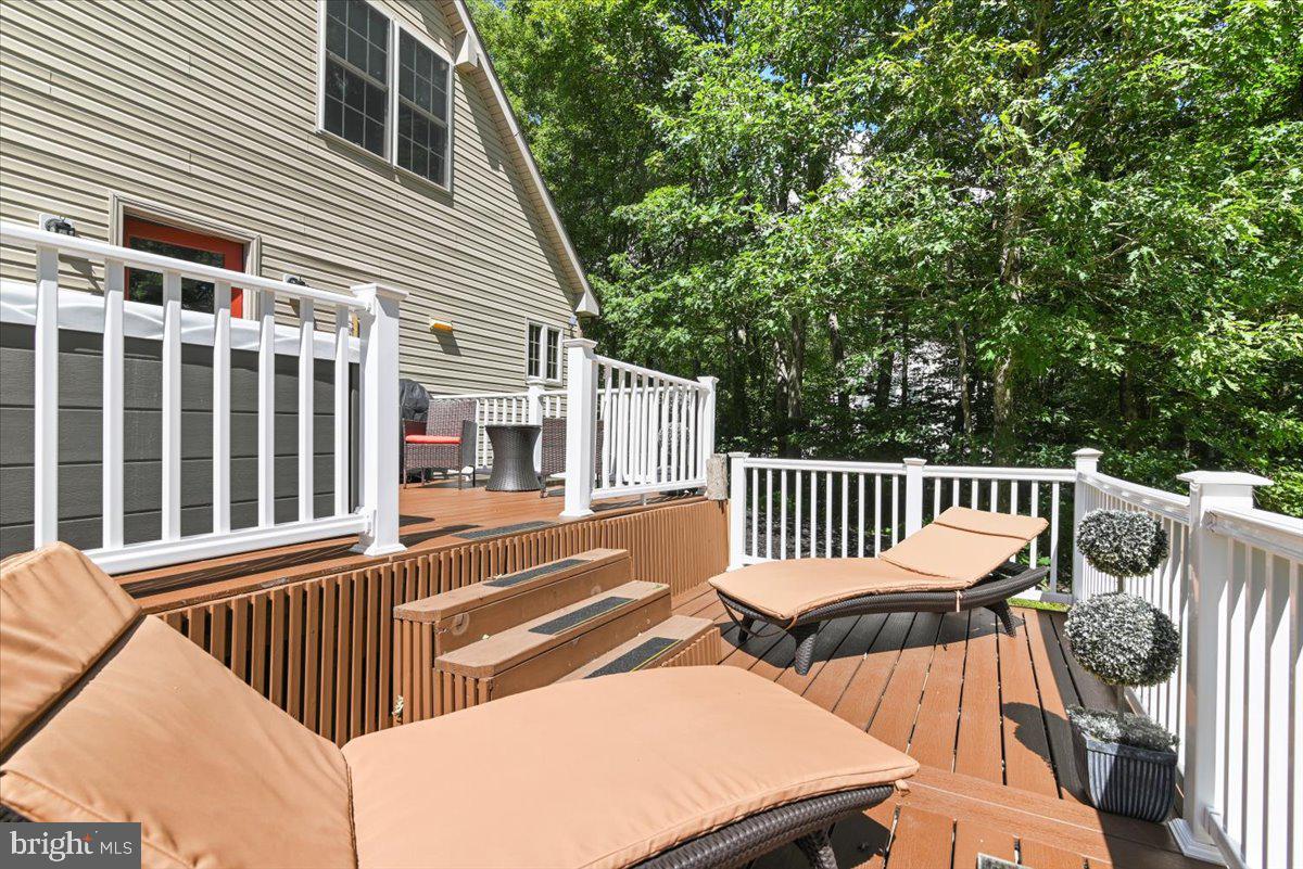11 Pinoak Dr