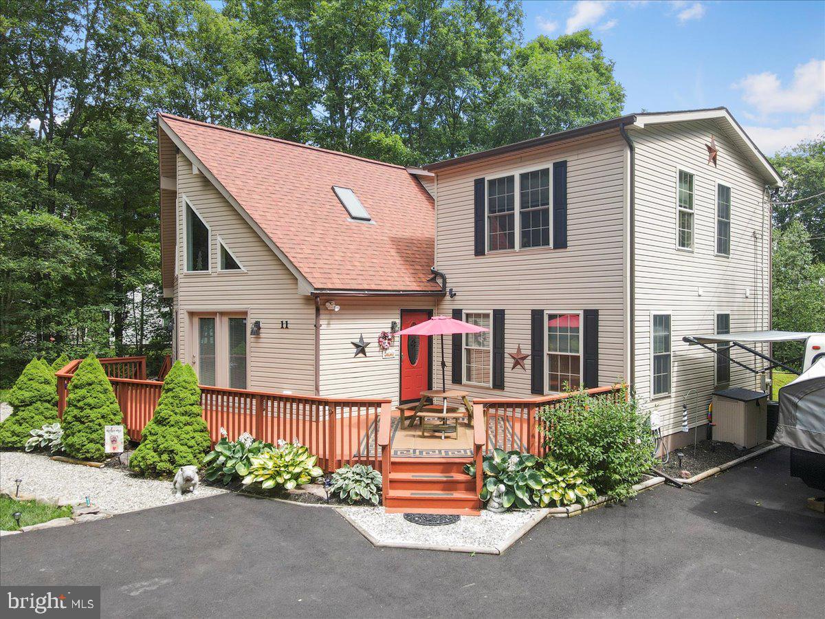 11 Pinoak Dr