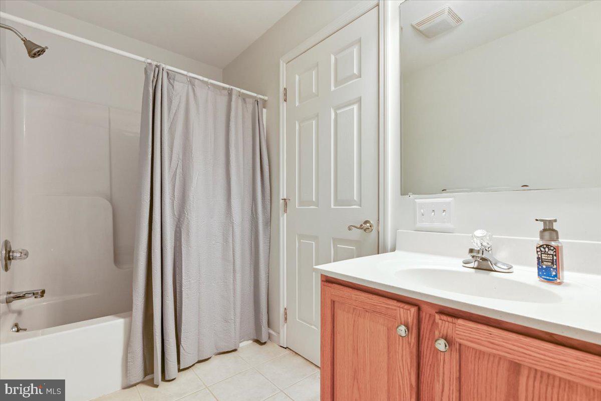 11 Pinoak Dr