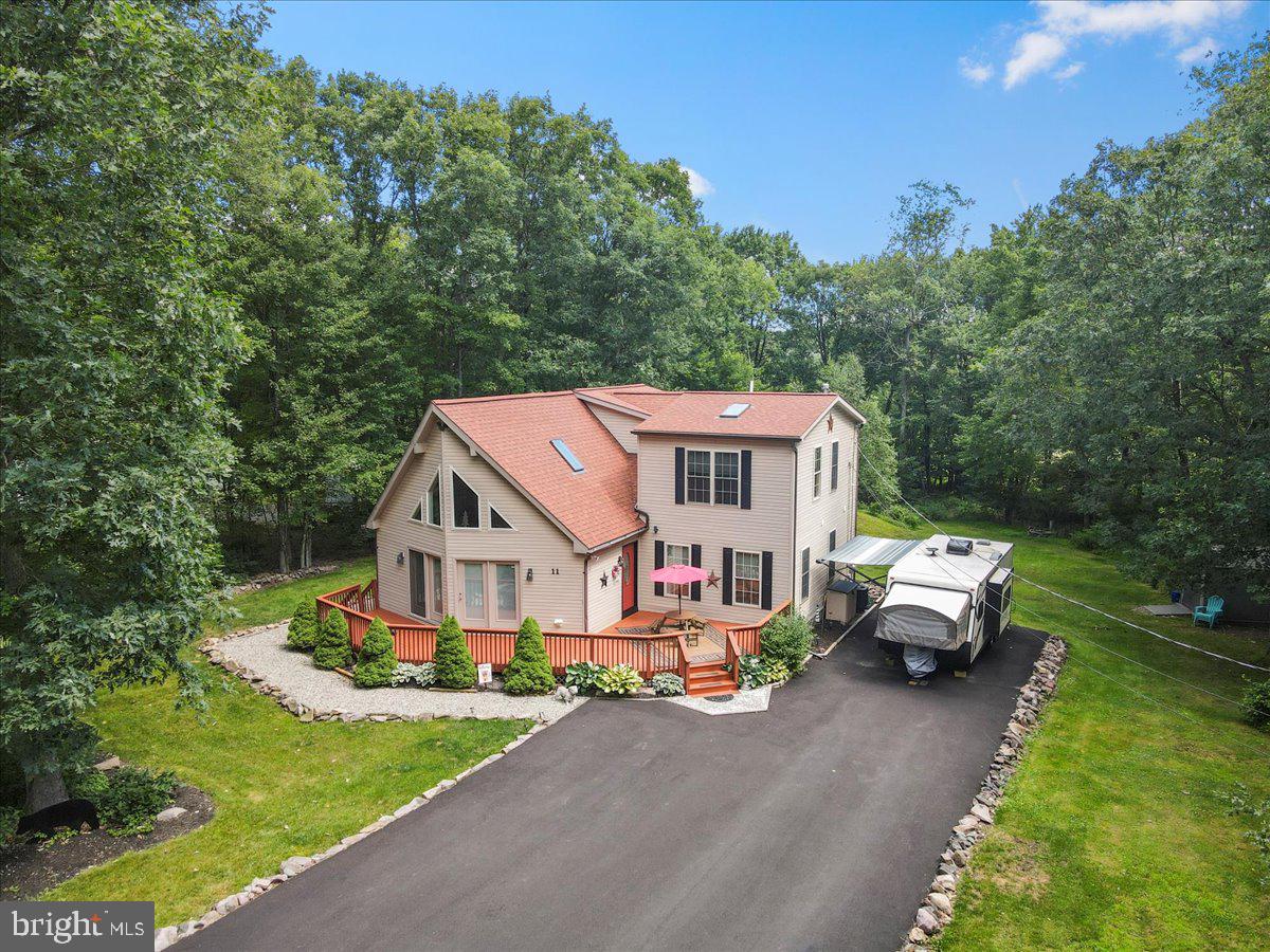 11 Pinoak Dr