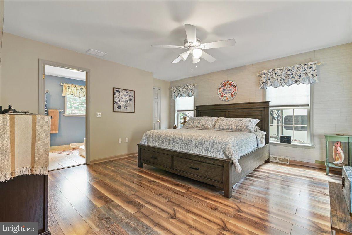 11 Pinoak Dr