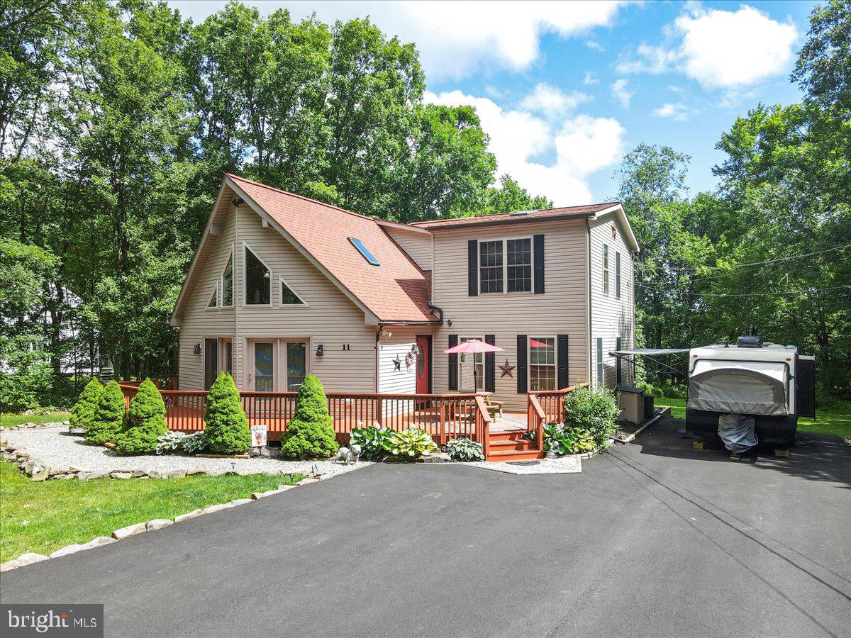 11 Pinoak Dr