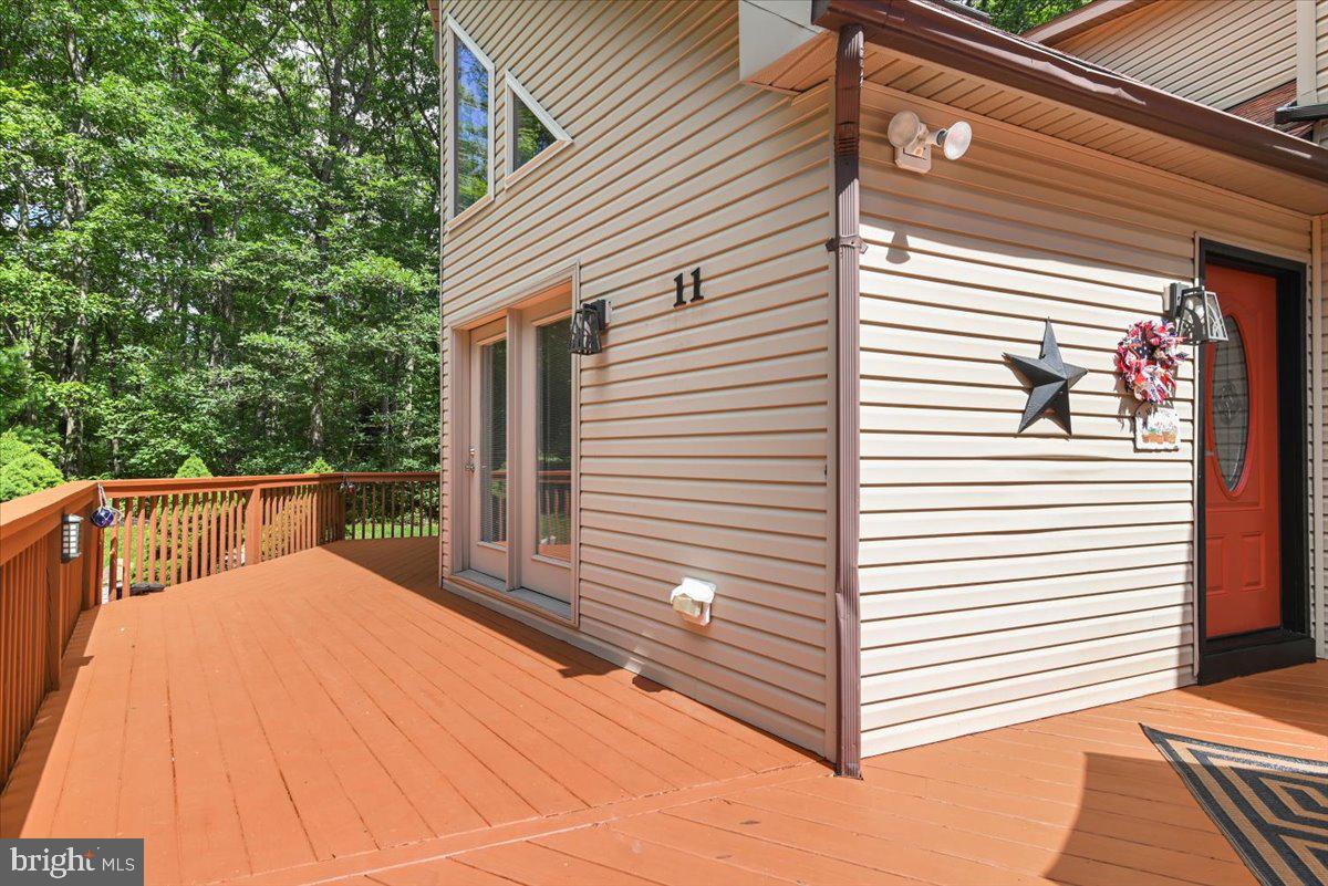 11 Pinoak Dr