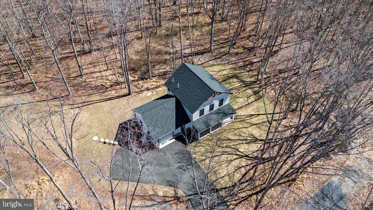 25 Oak Ln W