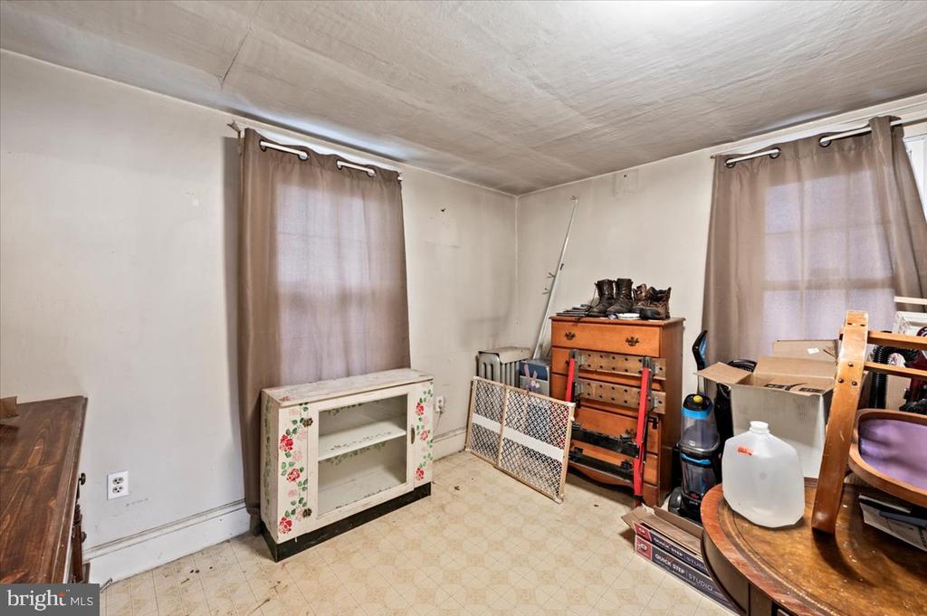 100 E Front St