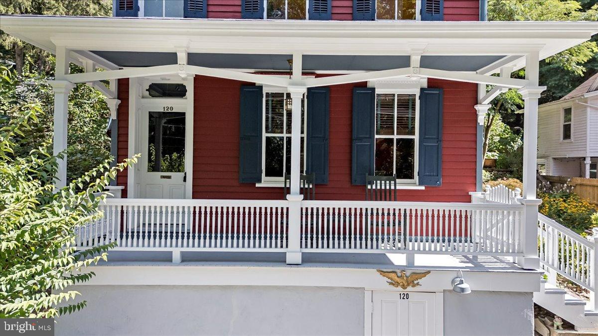 120 SILK STREET