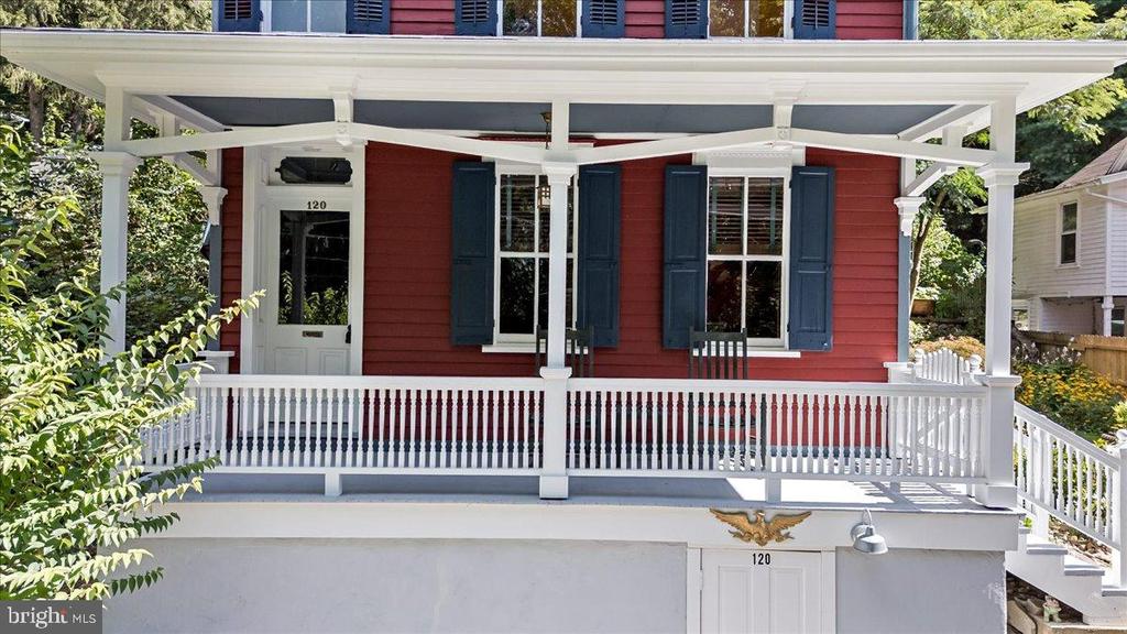 120 SILK STREET