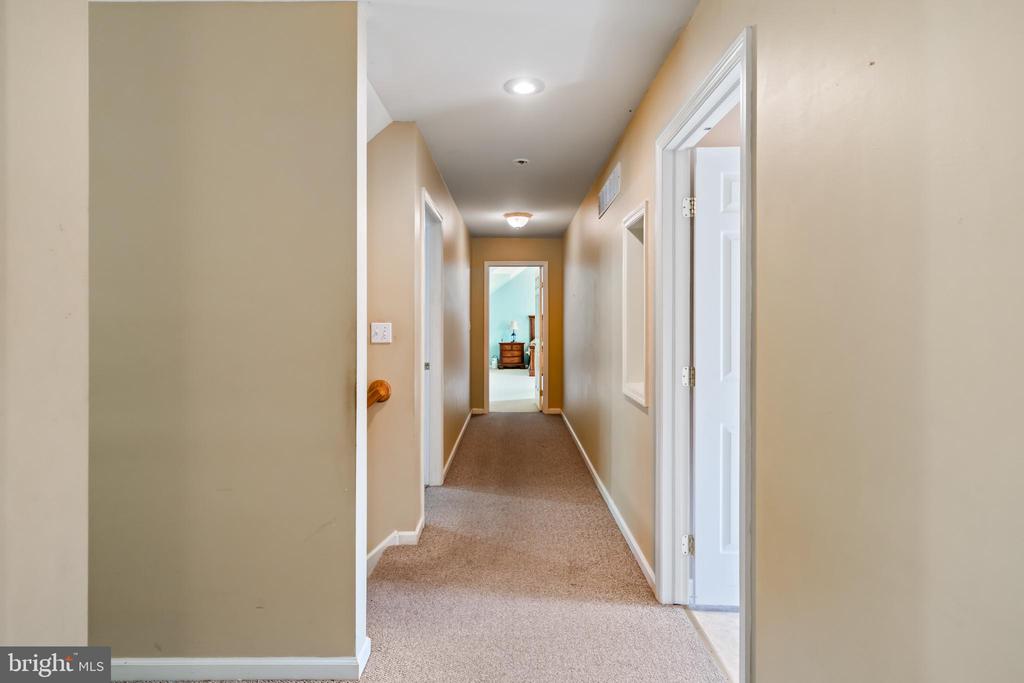 410 MAXINE DRIVE
