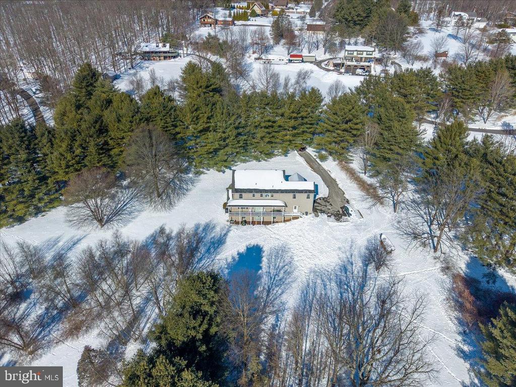 410 MAXINE DRIVE