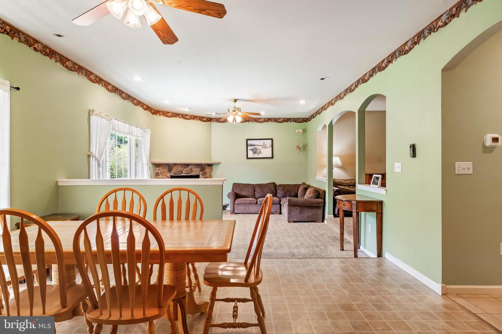 410 MAXINE DRIVE