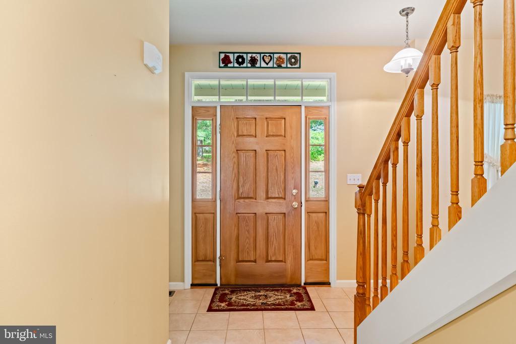 410 MAXINE DRIVE
