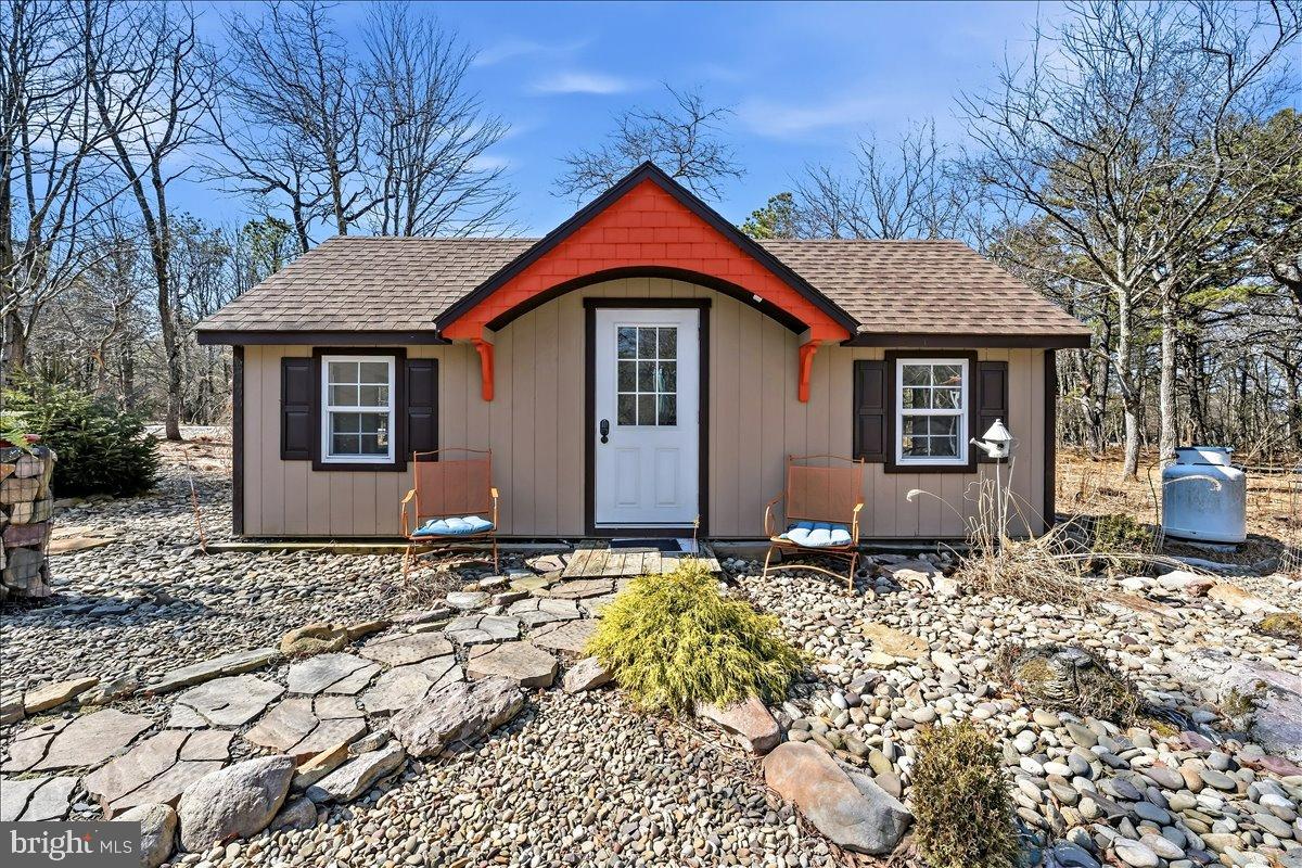 568 S OLD STAGE ROAD