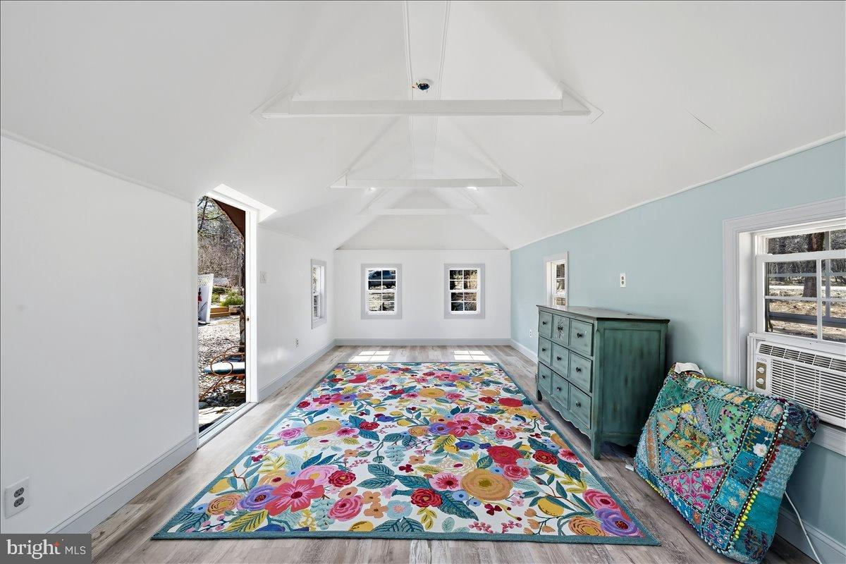 568 S OLD STAGE ROAD