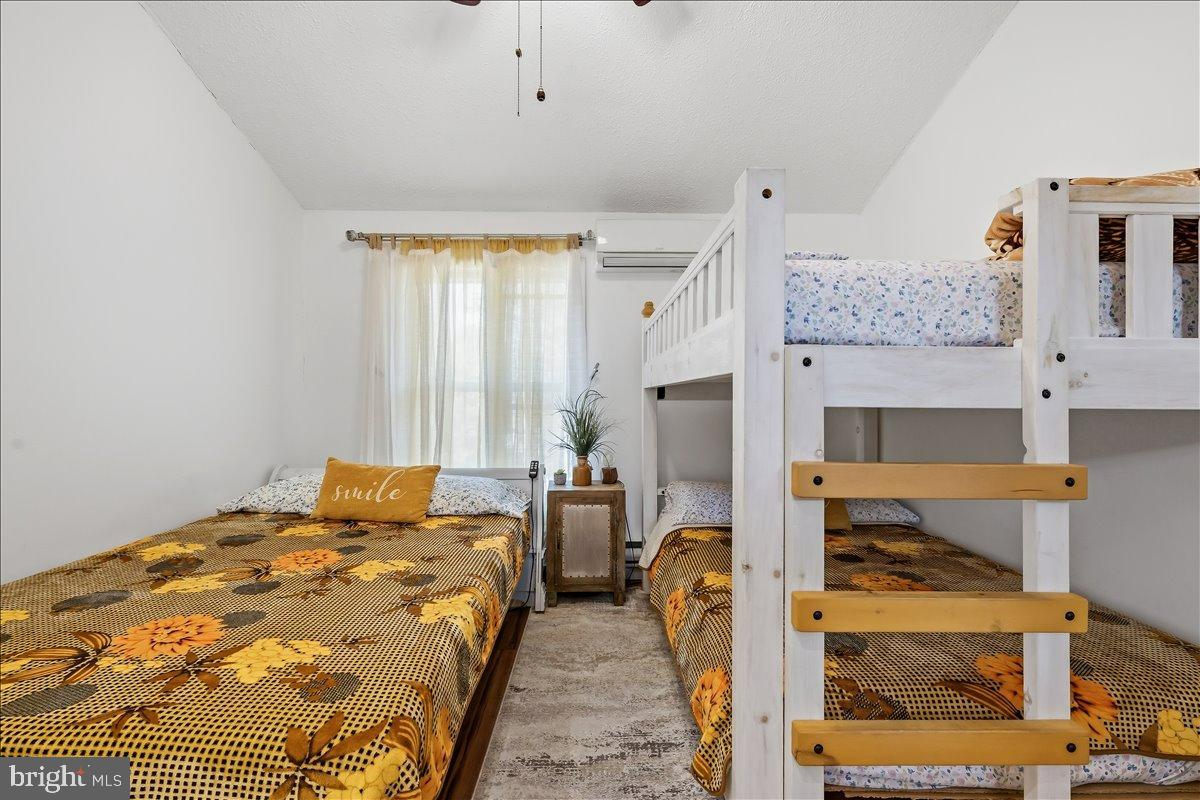 568 S OLD STAGE ROAD