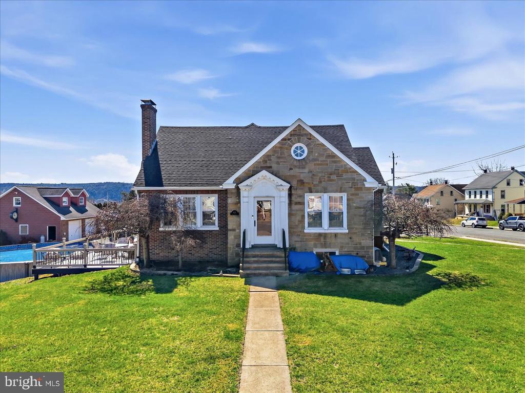 635 COAL STREET
