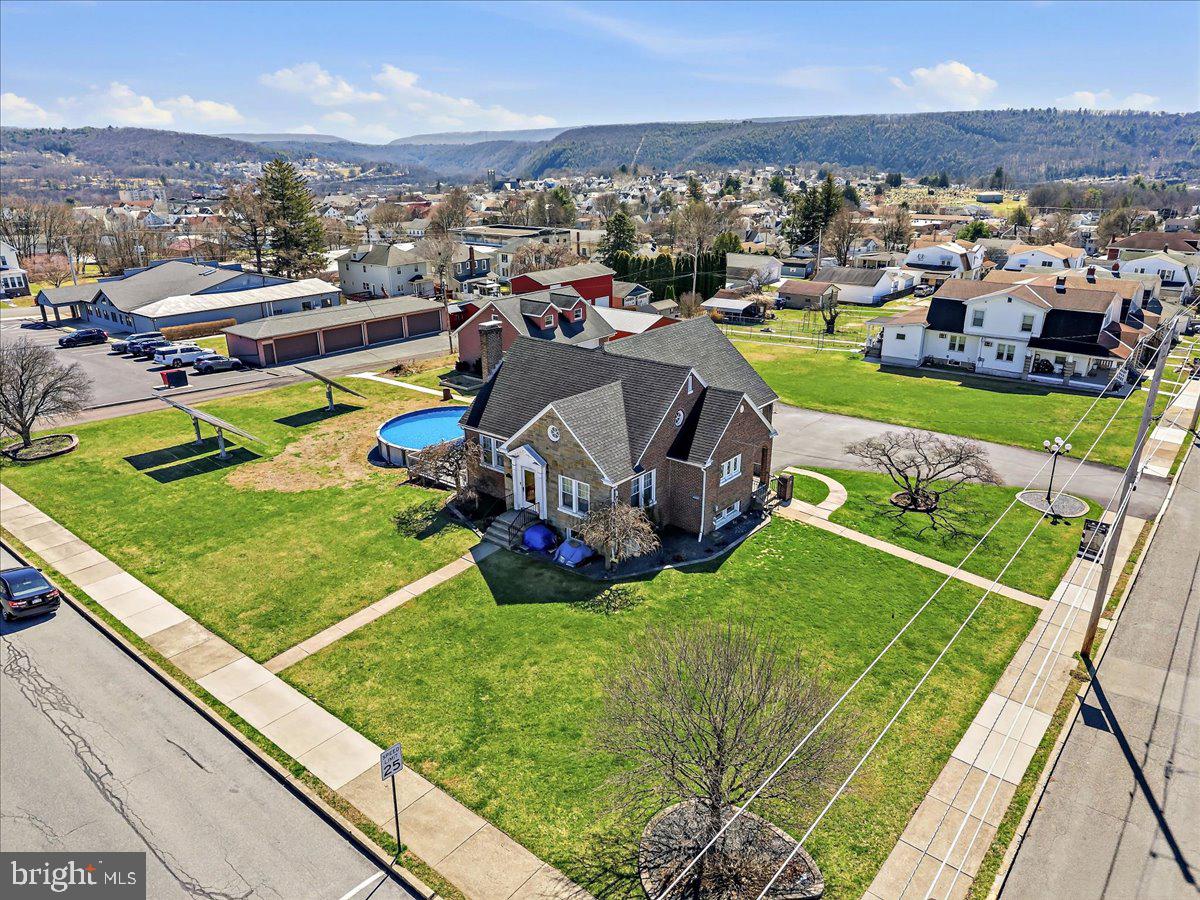 635 COAL STREET