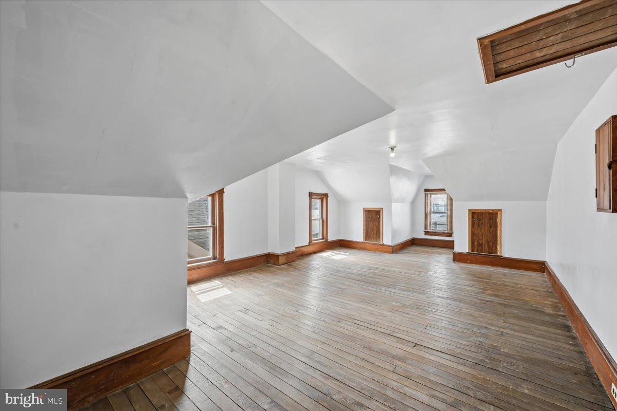 229 N 2ND STREET
