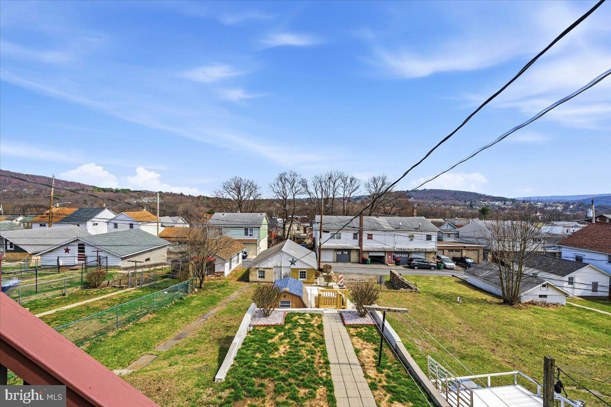229 N 2ND STREET