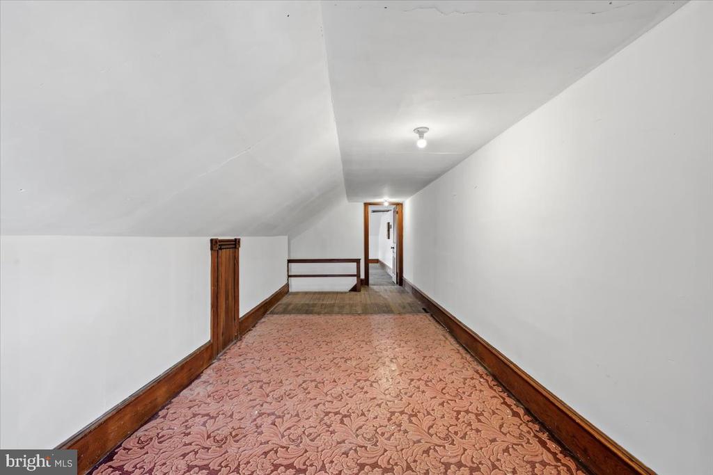 229 N 2ND STREET