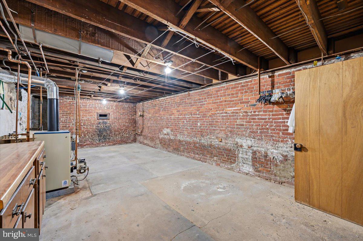 229 N 2ND STREET