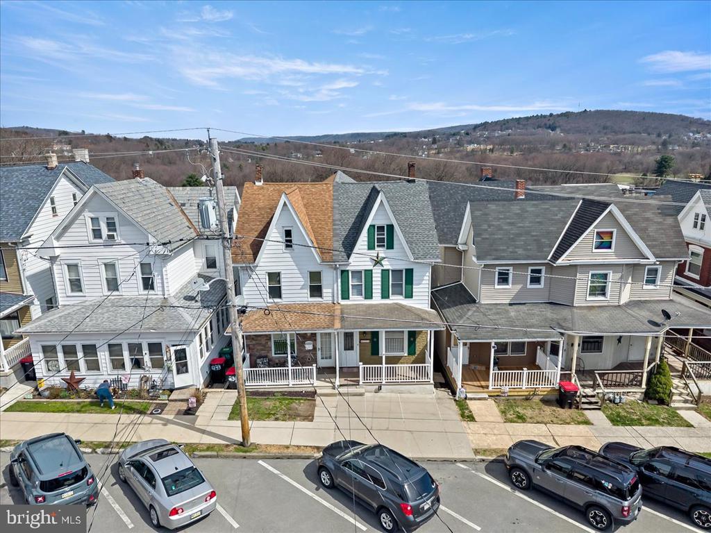229 N 2ND STREET