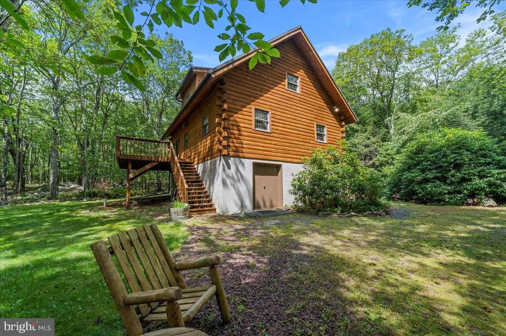 15 LOCUST DRIVE