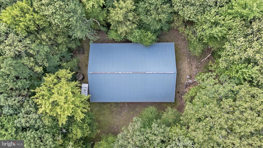 15 LOCUST DRIVE