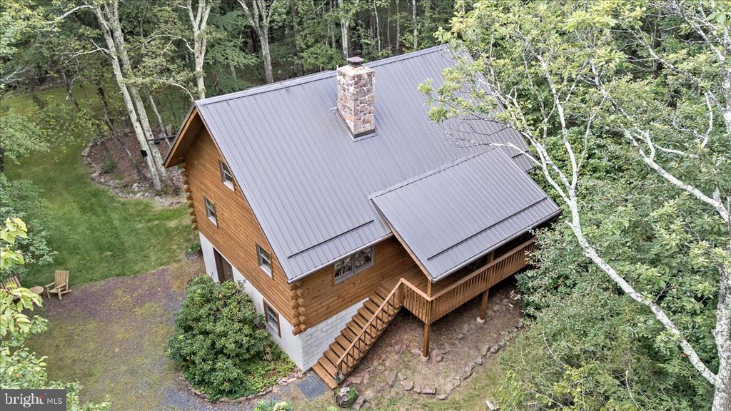 15 LOCUST DRIVE